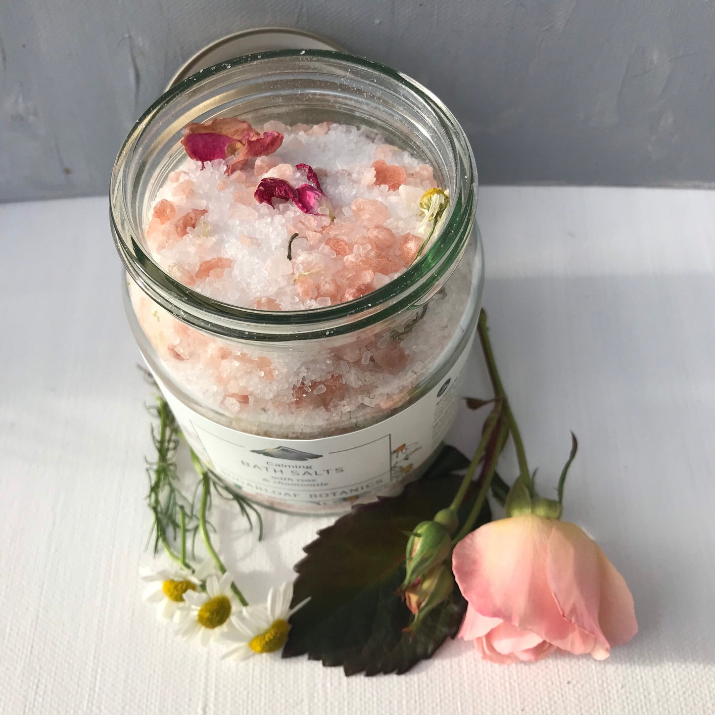 Rose and chamomile bath salts