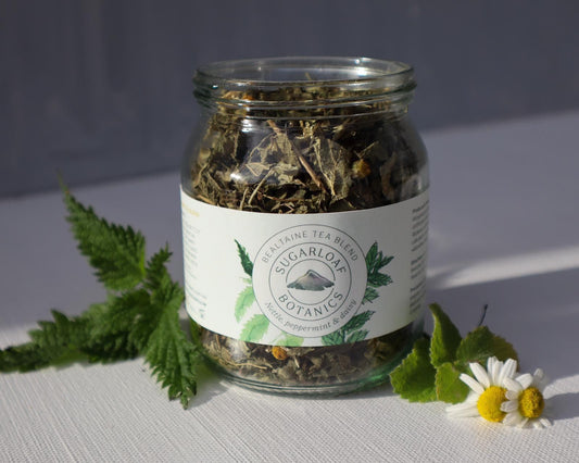 Nettle, peppermint and daisy loose tea blend