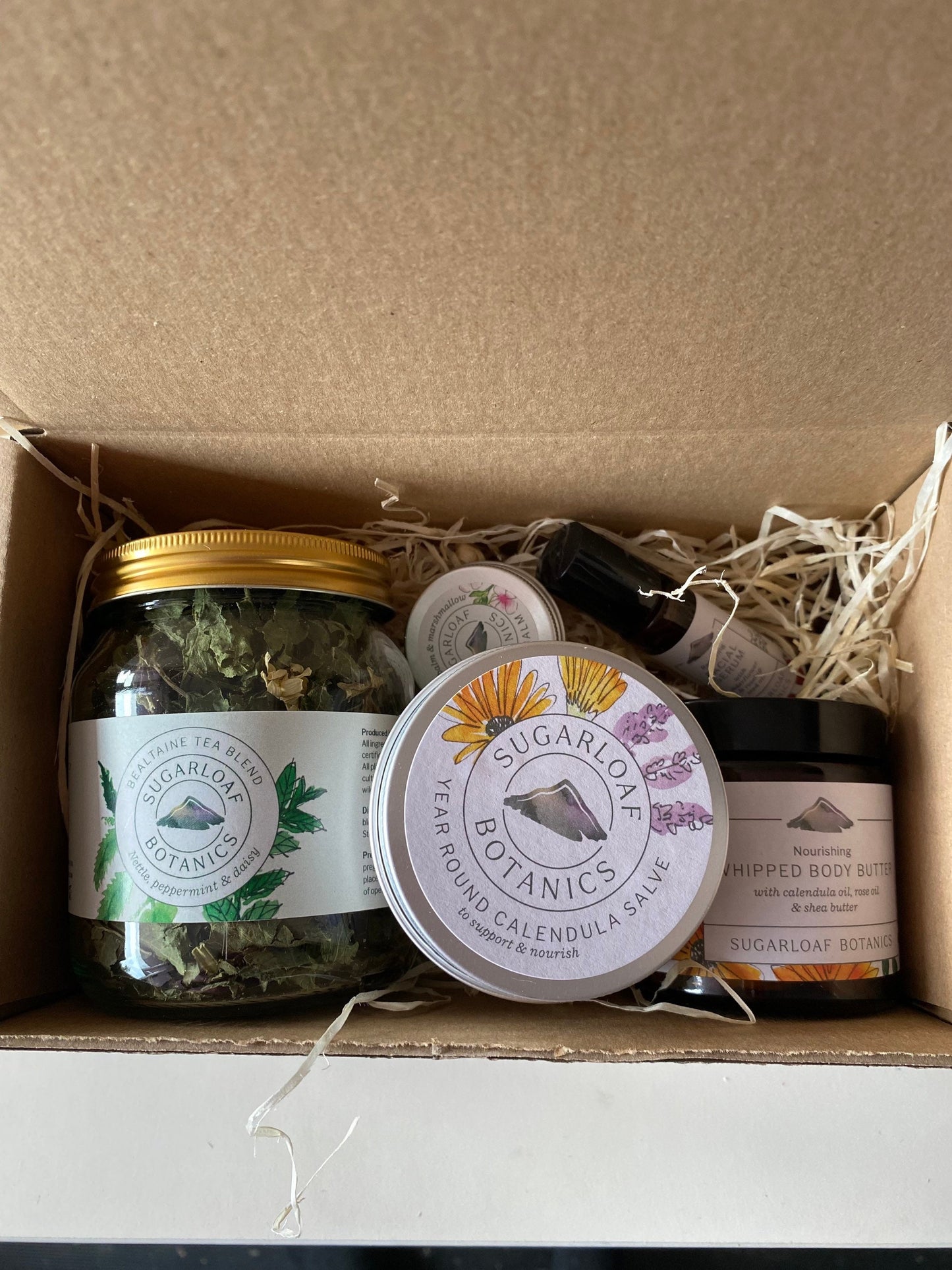 Seasonal subscription box